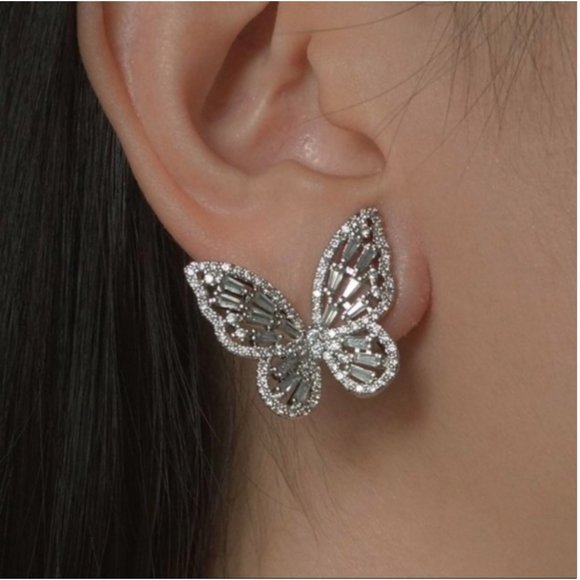 EXQUISITE 925 STERLING SILVER DIAMOND BUTTERFLY EARRINGS - Picture 5 of 8